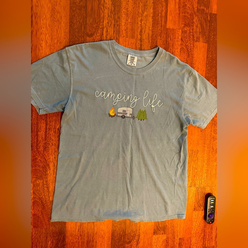 Comfort Colors - Size Large - Camping shirt